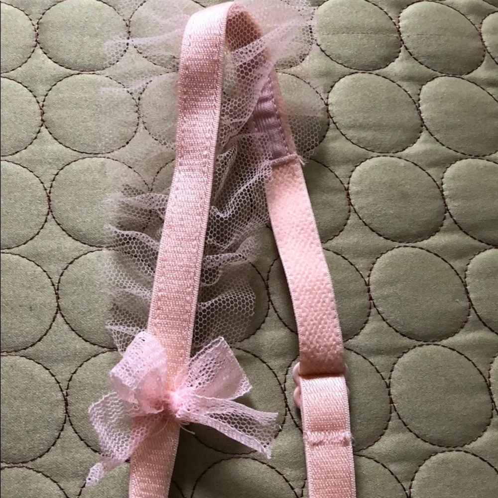 NWT VS bra - Picture 3 of 8